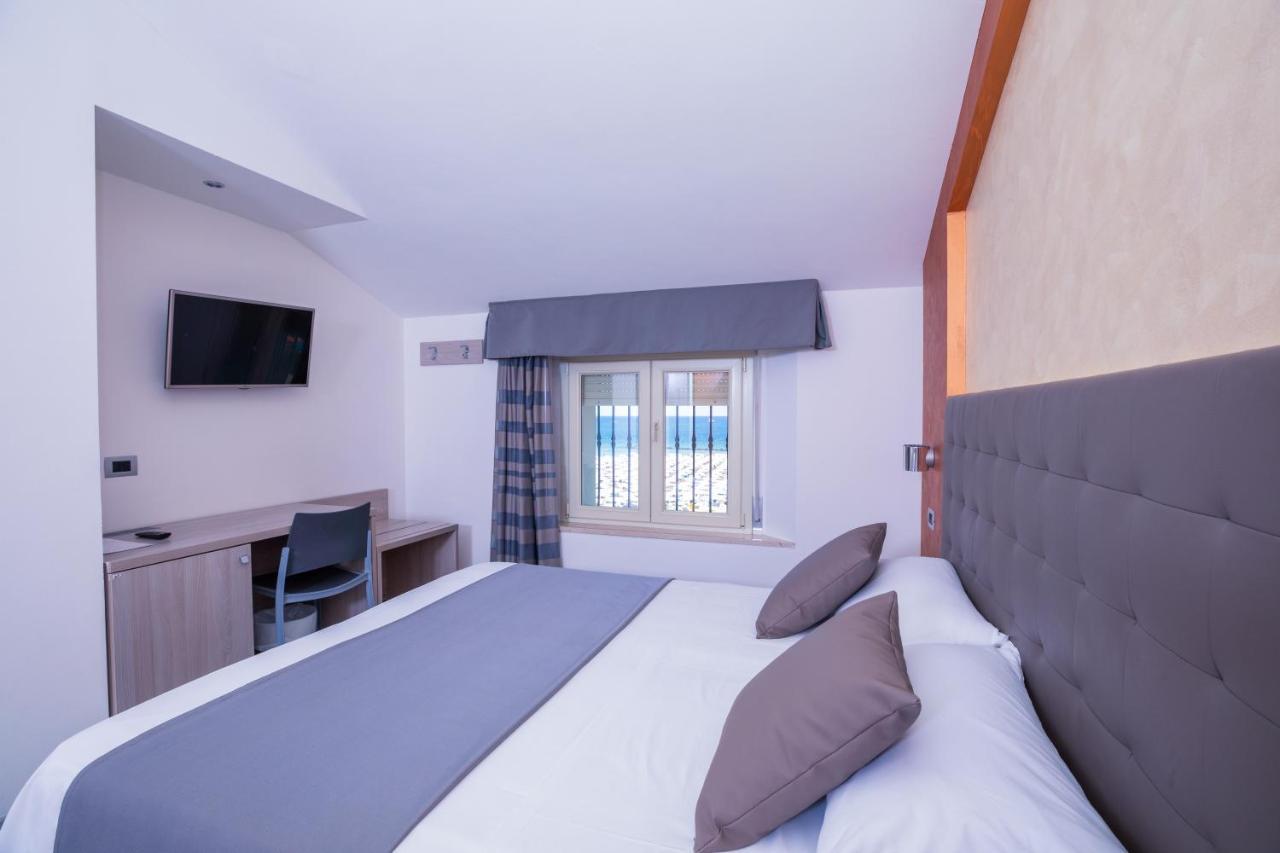 Hotel Gabbiano Rimini Esterno foto