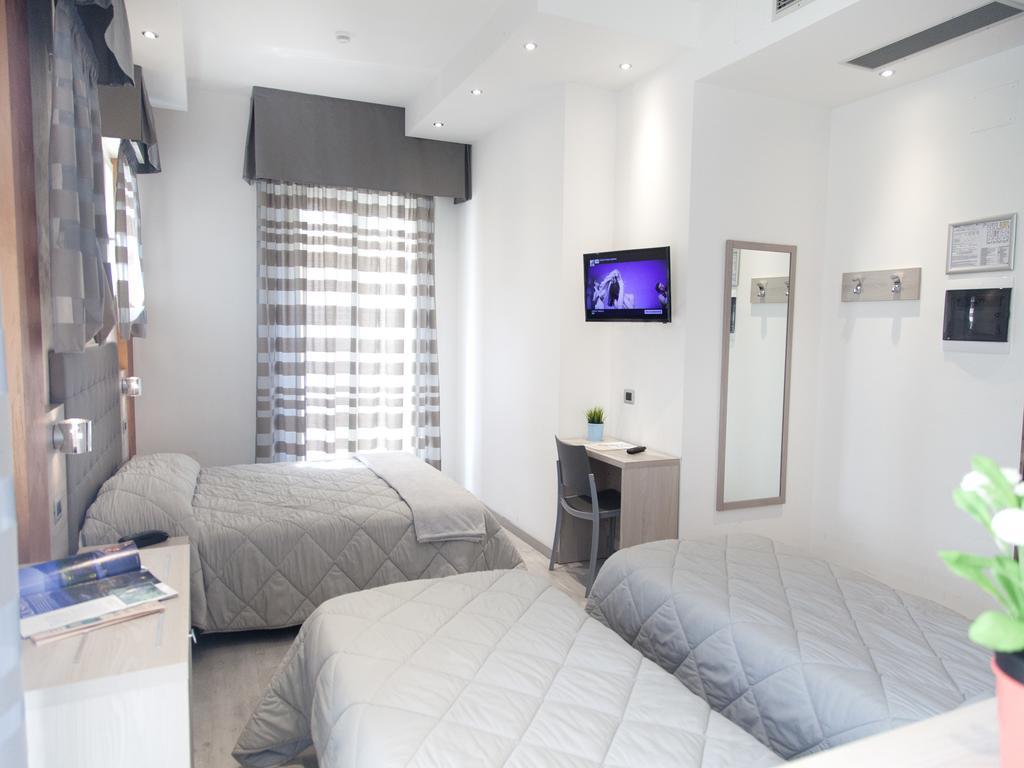 Hotel Gabbiano Rimini Esterno foto