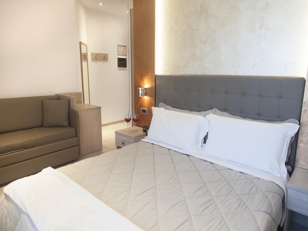 Hotel Gabbiano Rimini Esterno foto