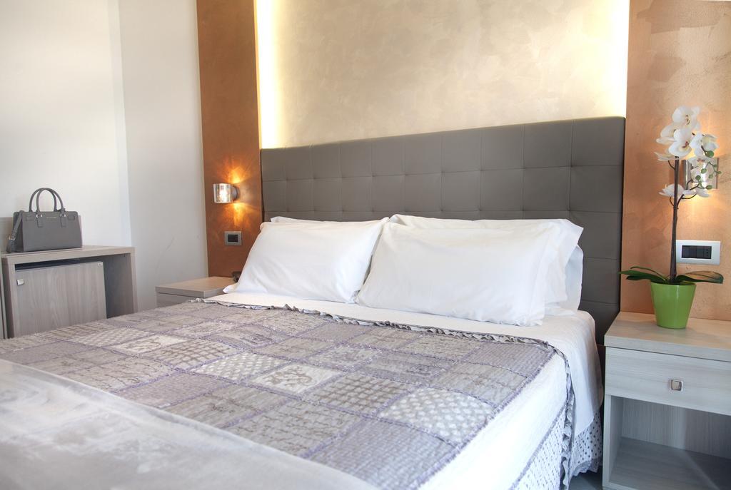 Hotel Gabbiano Rimini Esterno foto