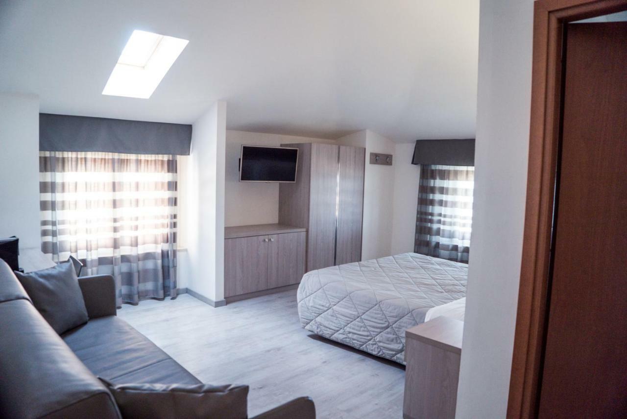Hotel Gabbiano Rimini Esterno foto